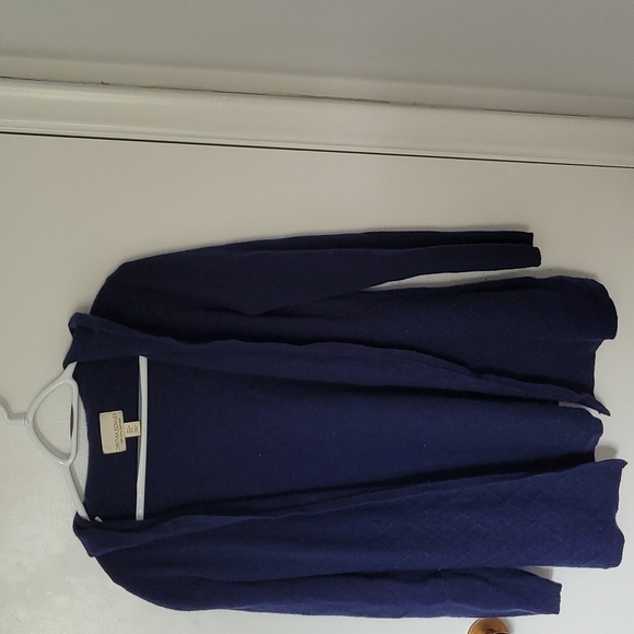 Cashmere Sweater Navy Blue Size M  but fits like S - Picture 2 of 4